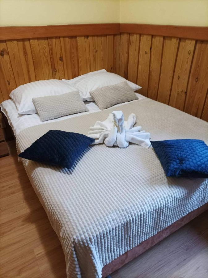 Karczma Michelle Hotel Jankowice  ภายนอก รูปภาพ