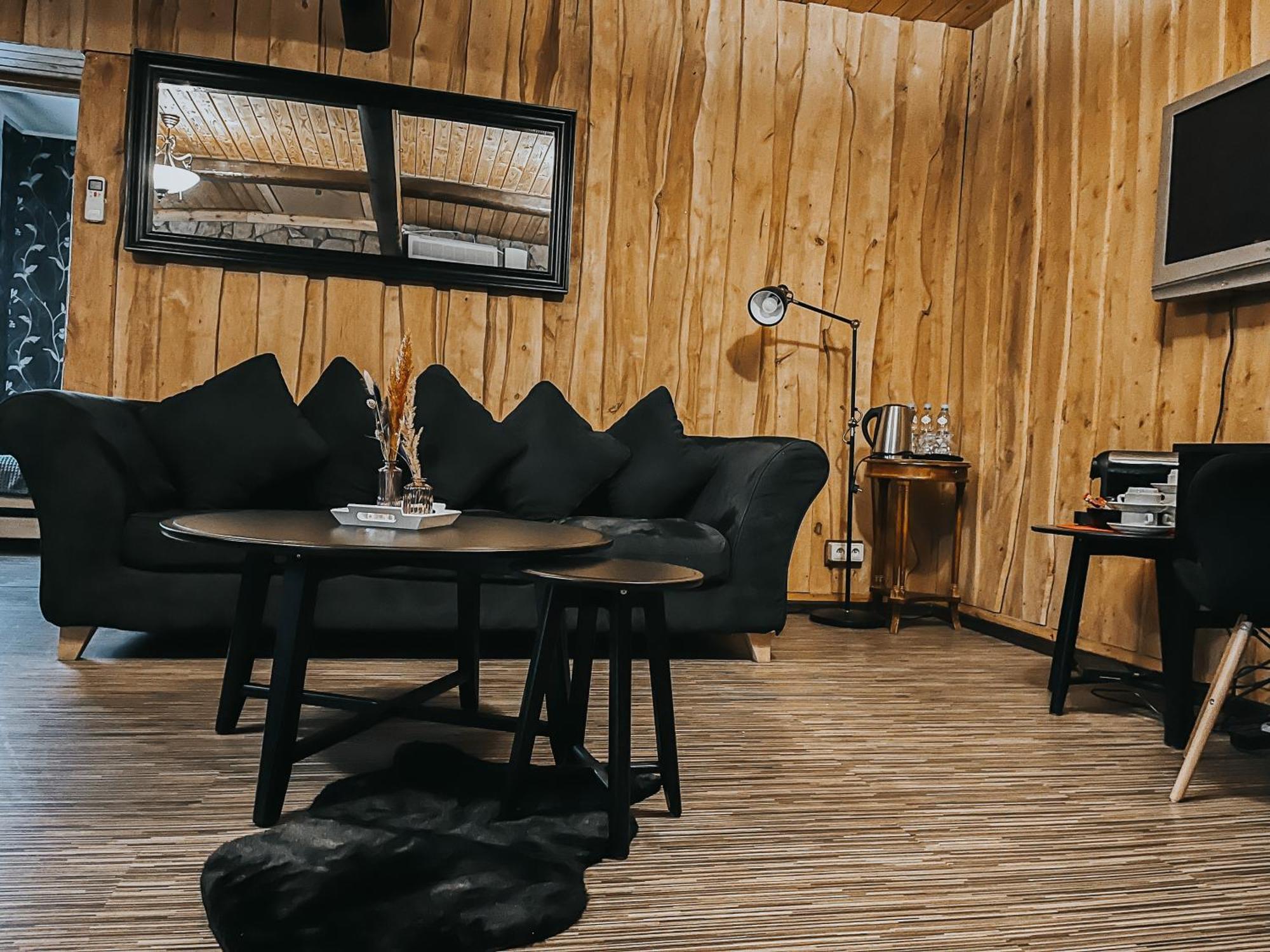 Karczma Michelle Hotel Jankowice  ภายนอก รูปภาพ