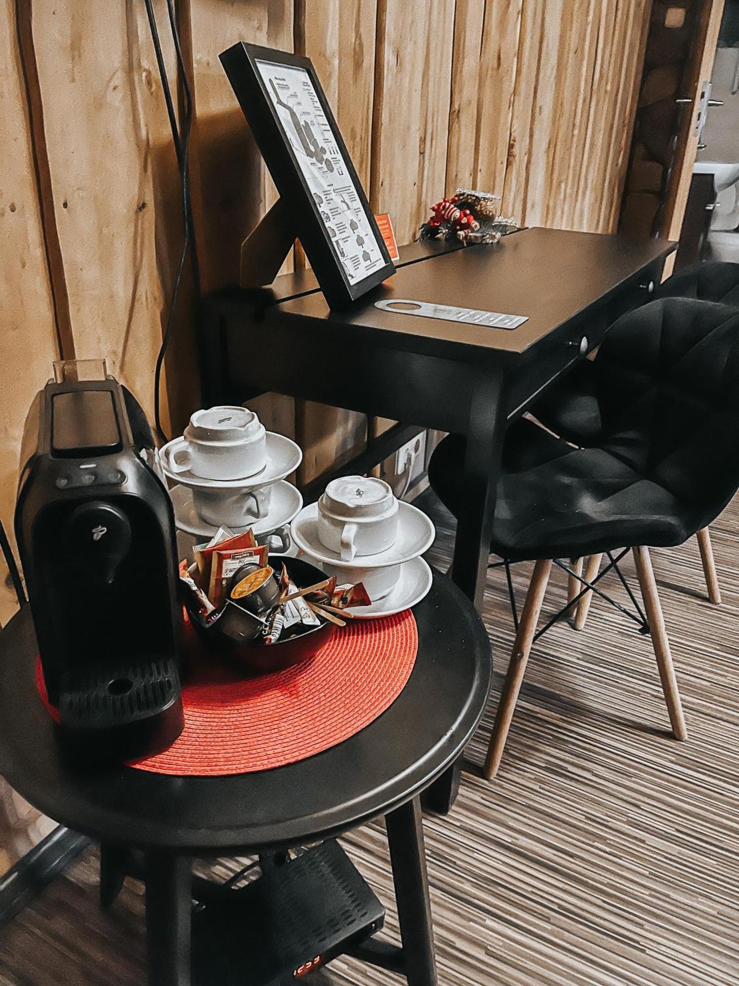 Karczma Michelle Hotel Jankowice  ภายนอก รูปภาพ