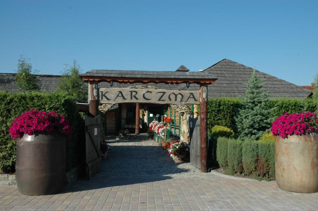 Karczma Michelle Hotel Jankowice  ภายนอก รูปภาพ